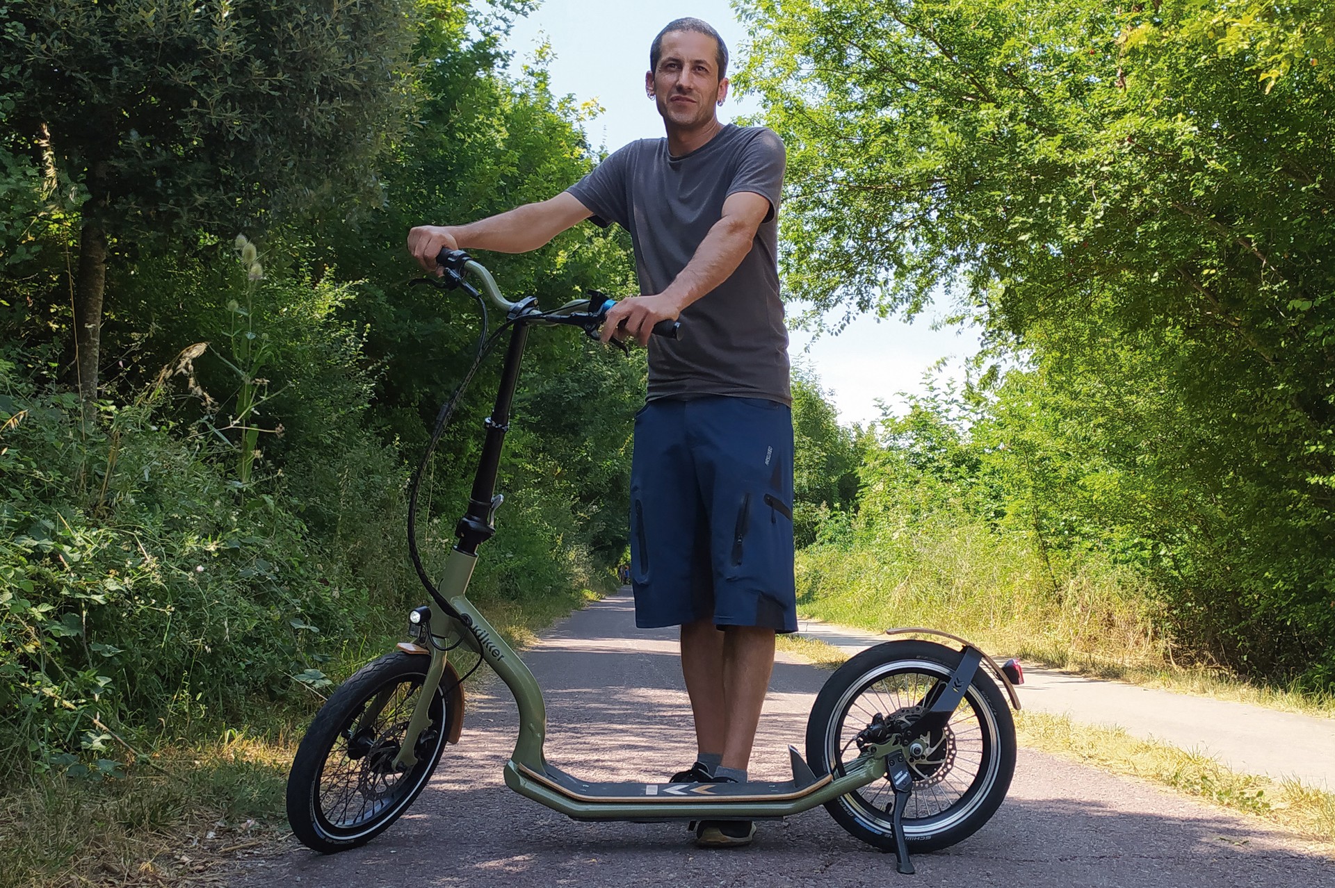 "Merkatuko patinete elektriko ia gehienak jostailuak dira"
