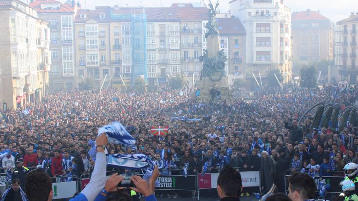 Alaves taldeari harrera egingo diote gaur Andre Mari Zuriaren plazan