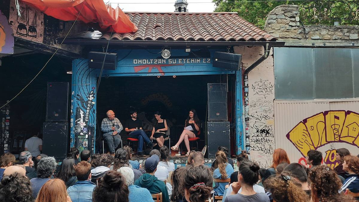 'Poesia mailu bat da' literatura jaialdiaren III. edizioa asteburuan