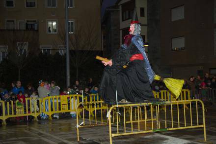 Haurrentzko ekintzak eta Sorginaren erreketa