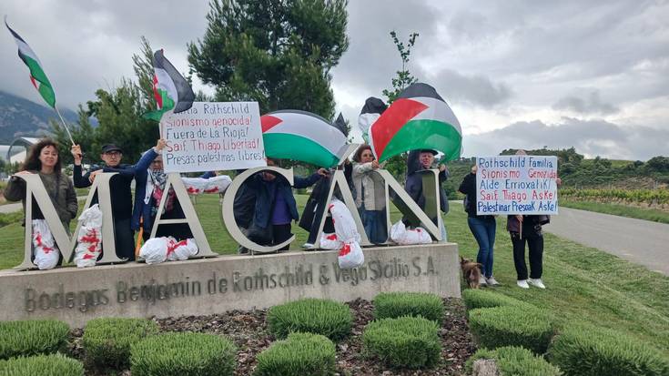 'Sionistak kanpora' lelopean protesta egin dute Samaniegon