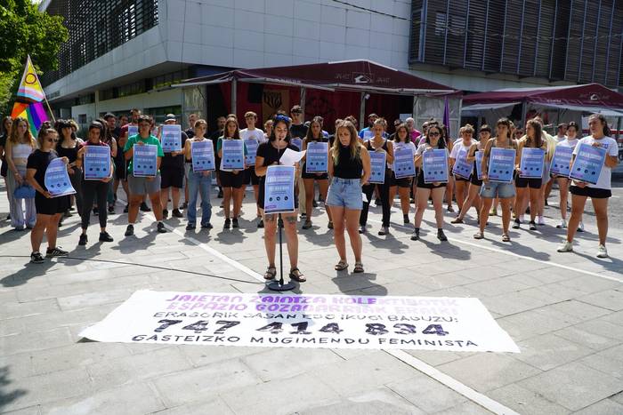 Protokolo feminista eta erasoen aurkako telefonoa aurkeztu dituzte jaietarako