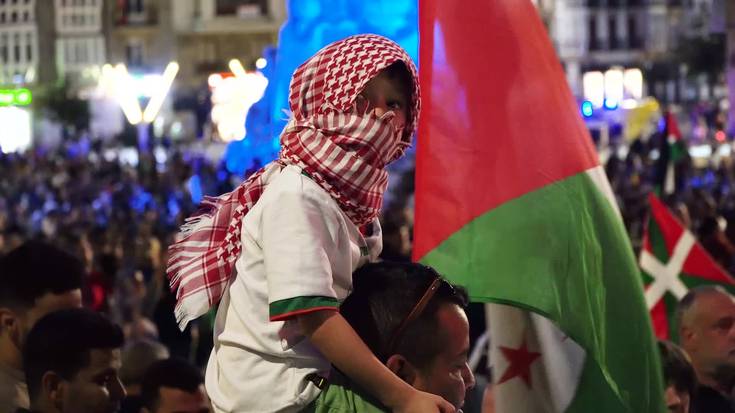 Milaka pertsona Gasteizen, Palestinari elkartasuna adierazteko manifestazioan