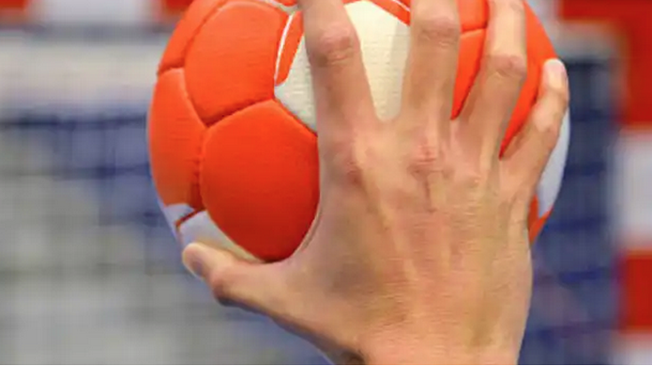 Ikasi eskubaloira jolasten