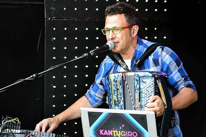Gasteizko jaiak. Haurrentzako dantzalekua: Familiak plazara! Joxe Mendizabal