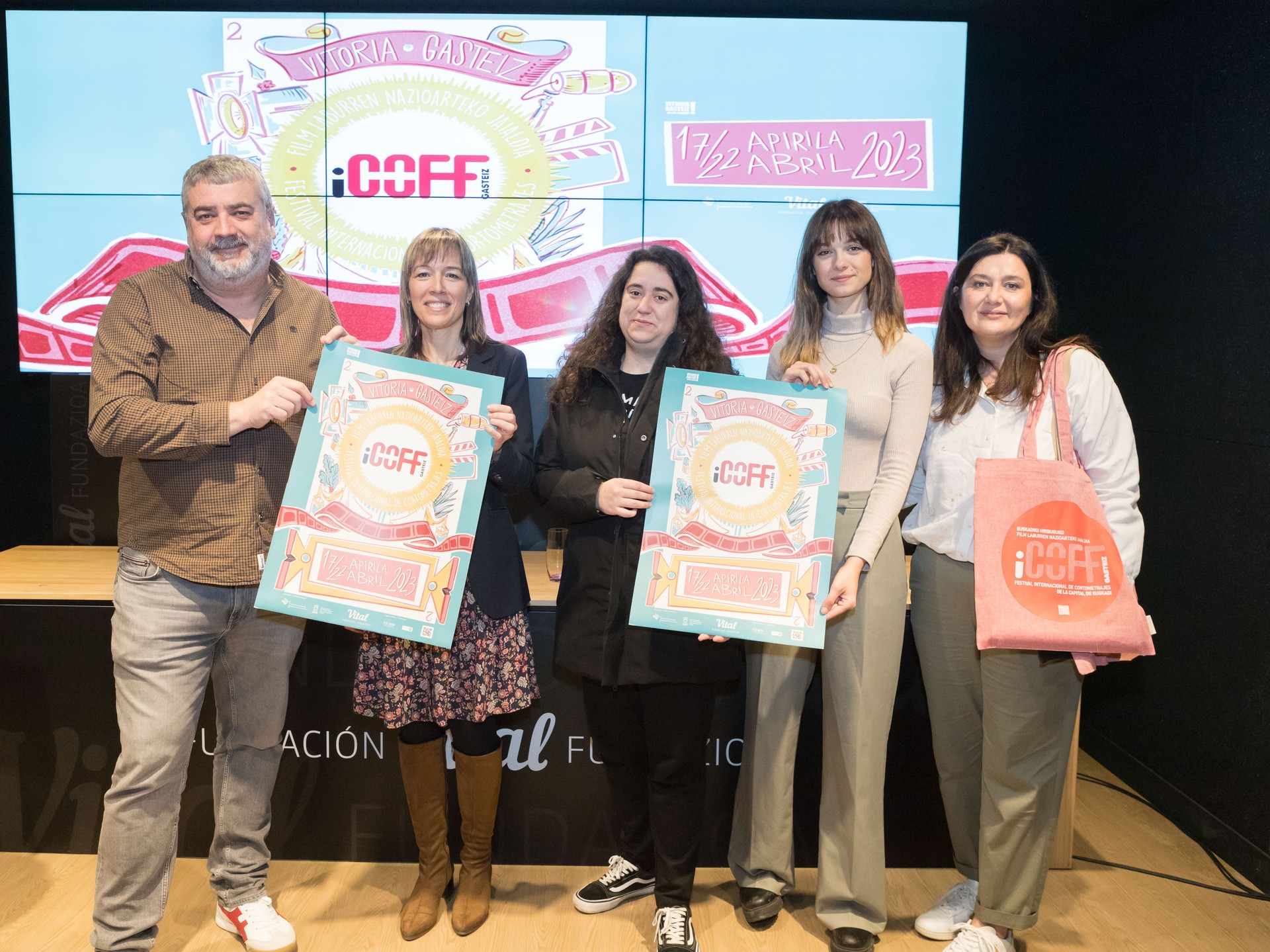 Bueltan da iCOFF film laburren jaialdia