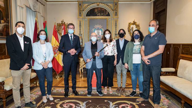 Xabier Añuak Ohorezko Makila jaso du jazz musikaren aitzindari gisa