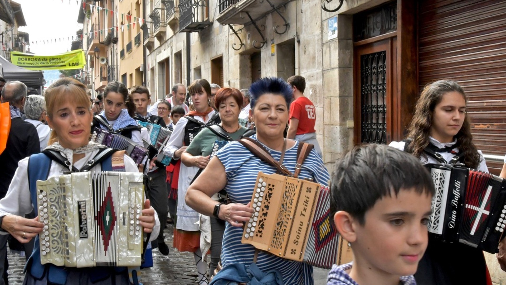 Festaz jantzi da Agurain abere azoka tradizionalean