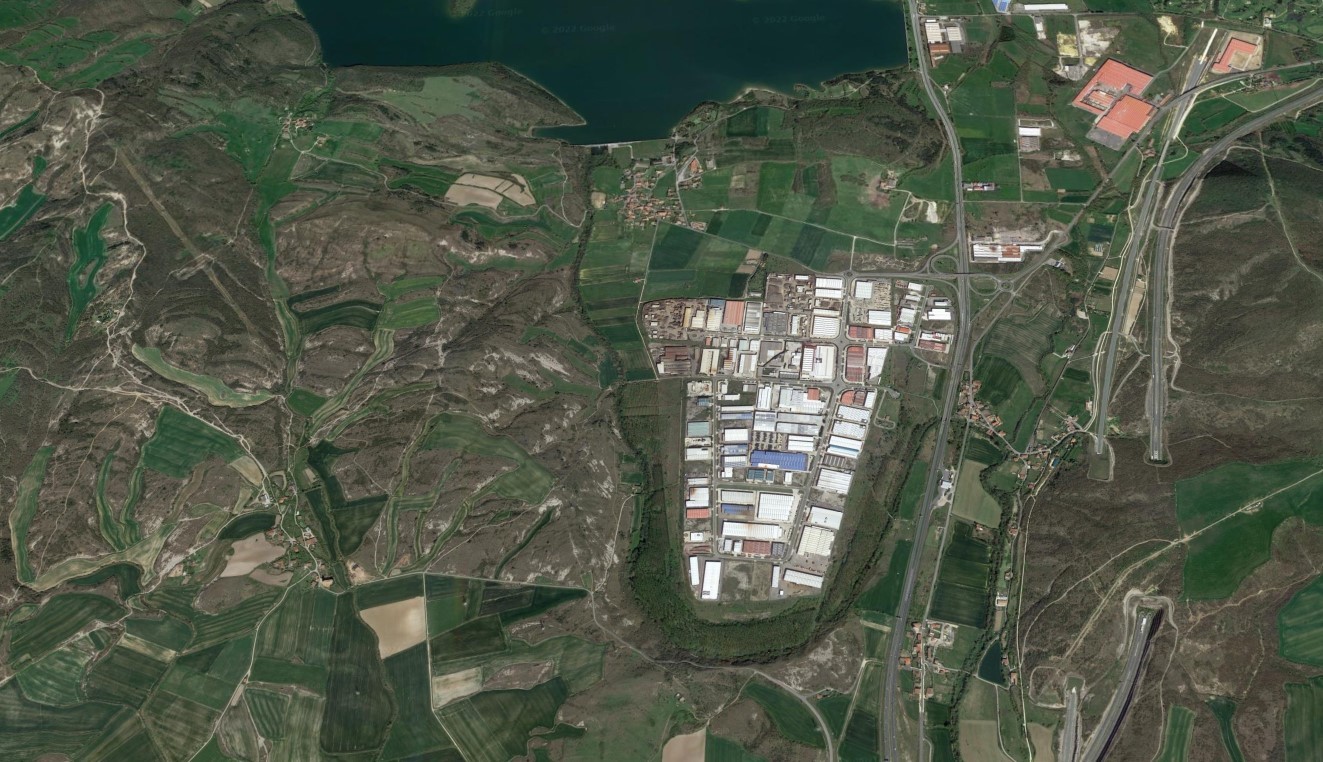 Goiaingo industrialdeko kutsaduraren arazoa salatu dute bizilagunek