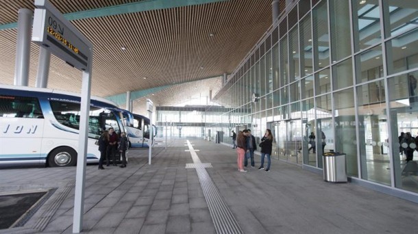 Iazko marka gainditu du Gasteizko autobus geltokiak Aste Santuan