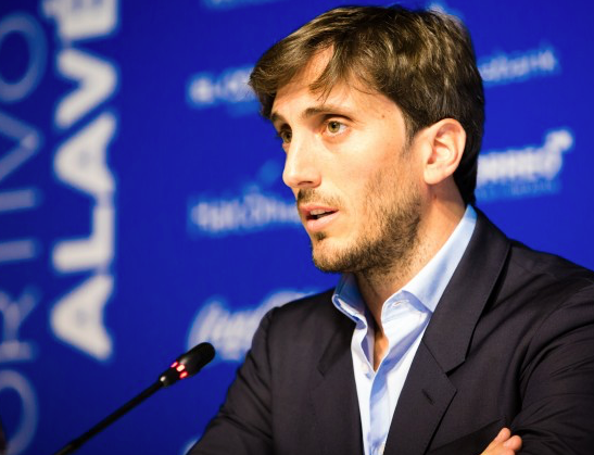 Luis Zubeldia Alaveseko entrenatzaile berria aurkeztu dute