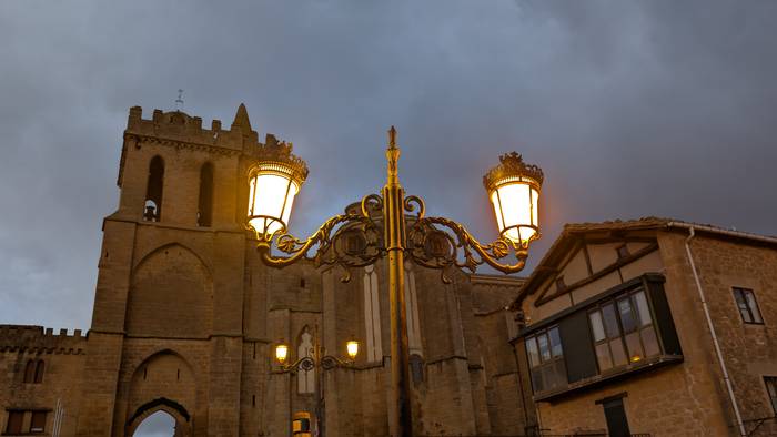 Hodeitzak erreleboa hartuko du