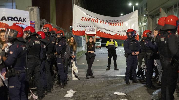 2.500 euroko isuna ezarri die Ertzaintzak sei aiaraldearri, iazko greba feminista orokorragatik