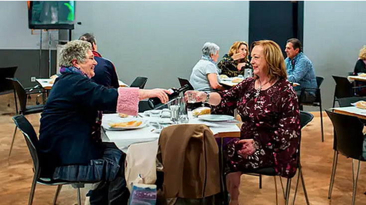 Adinekoentzako 70 jantoki plaza gehiago izango dituzte Gasteizen