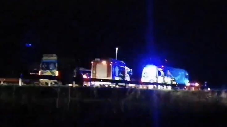 Lagun bat hil da N-104 errepidean, trafiko istripuan