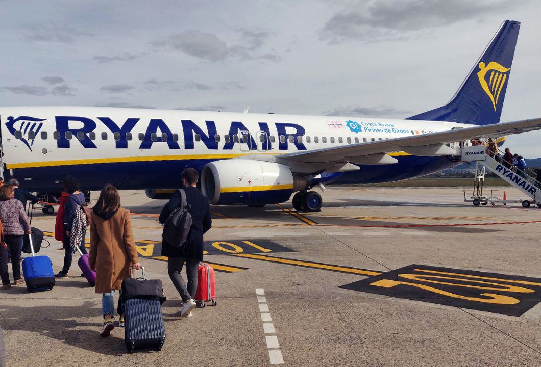 Ryanair-eko langileen grebak Forondako 30 hegaldi inguruan izan dezake eragina