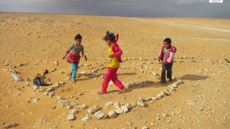 Udan ume sahararrak hartzeko familia arabarren bila dabil Afanis elkartea