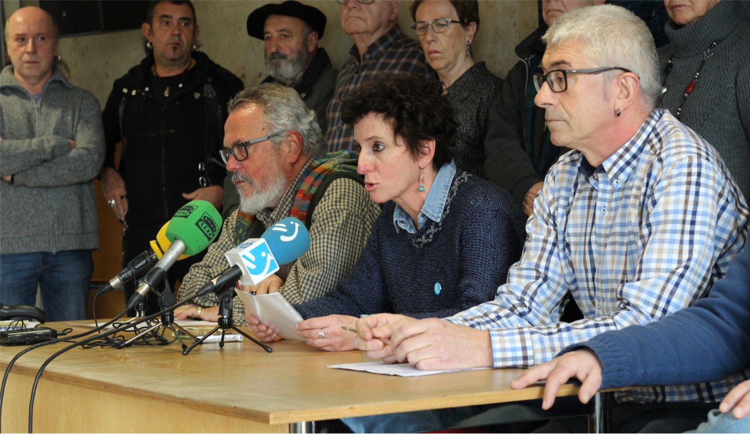 Manzanares Cortes familiaren kontrako "bullying soziala" gaitzetsi dute