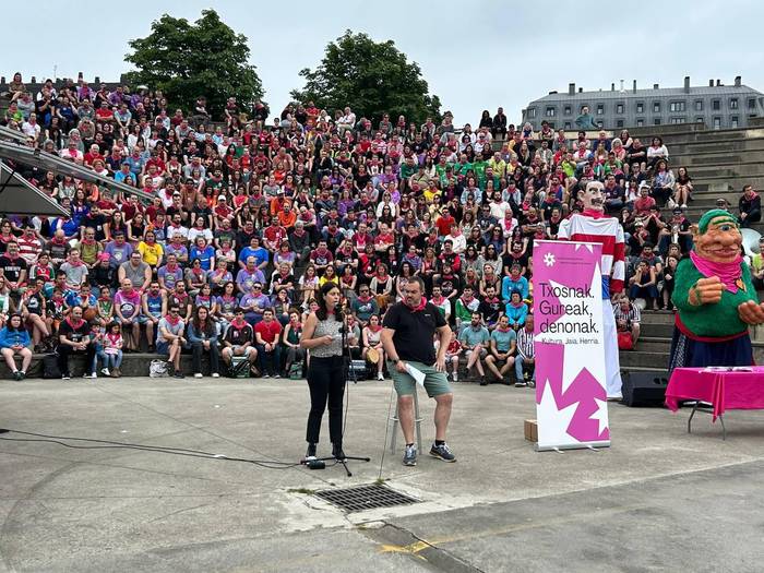 Txosnak ondare immaterial izendatzeko eskatu dute