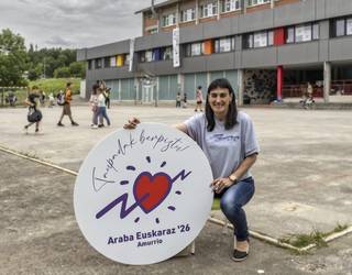 "Euskal herritar osoak hezten ari gara Aresketan"