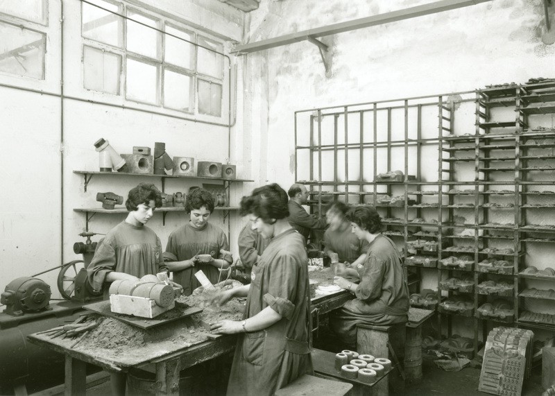 Industriaren atzetik etorri ziren lagunen bidaia