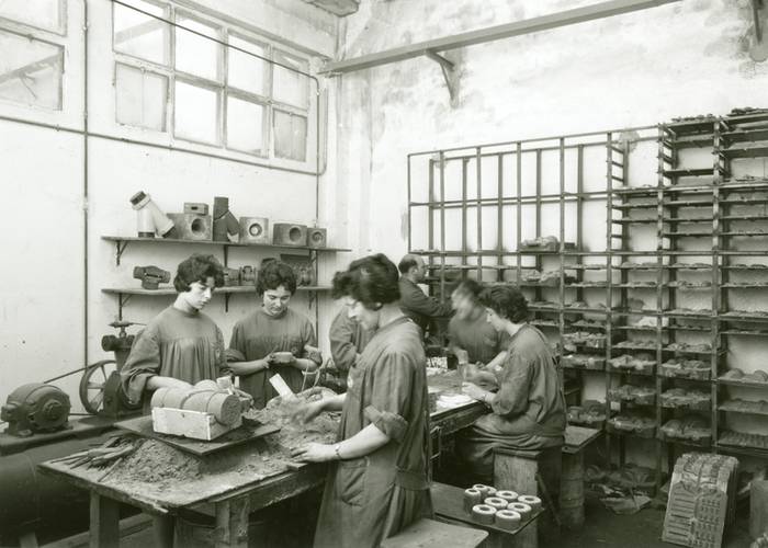 Industriaren atzetik etorri ziren lagunen bidaia