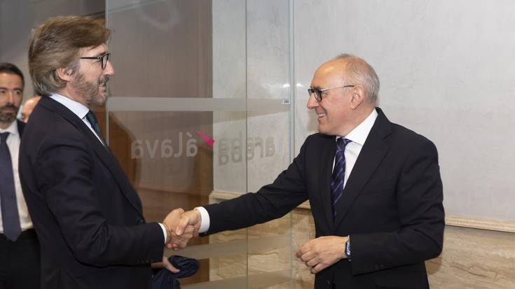 Euskararentzako aurrekontua erdira murrizteko eskatu du PPk