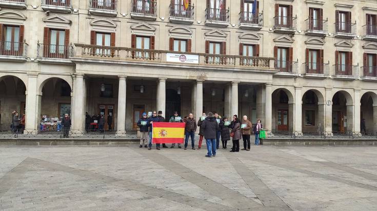 VOXek ordezkaritza lor lezake Araban