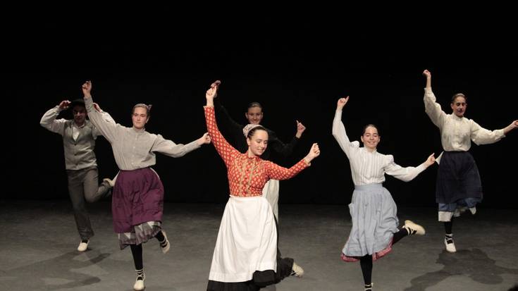 Fandango eta Arin Arin koreografien lehiaketa dator Gasteiza