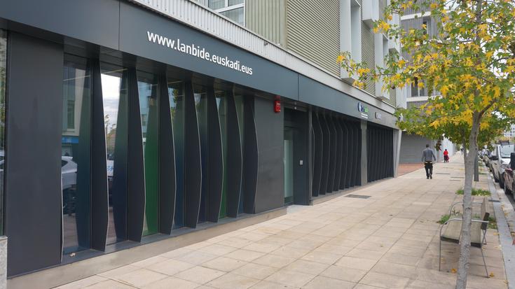 Maiatzean 379 lanpostu suntsitu dira Araban