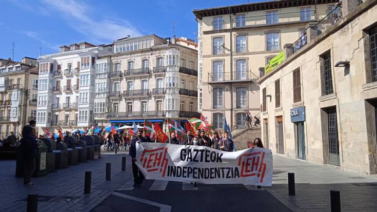 Urriaren 12an "ospatzeko ezer ez" dagoela aldarrikatu du Ernaik Gasteizen