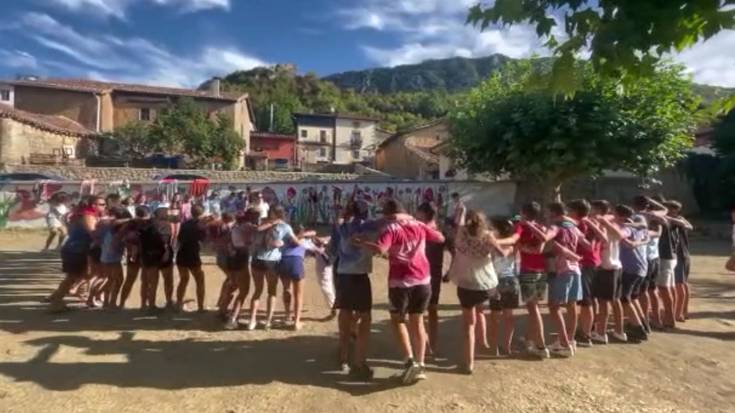 Jaurlaritzak ikuskatzaileak jarriko ditu kanpalekuak gainbegiratzeko