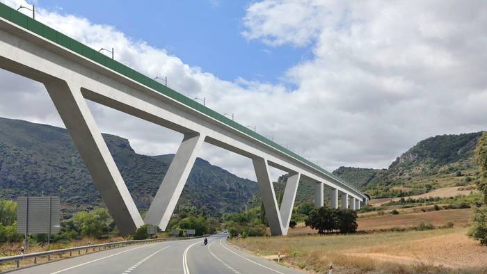 Manzanos eta Argantzon arteko AHTaren zatia lizitatuko du Madrilek