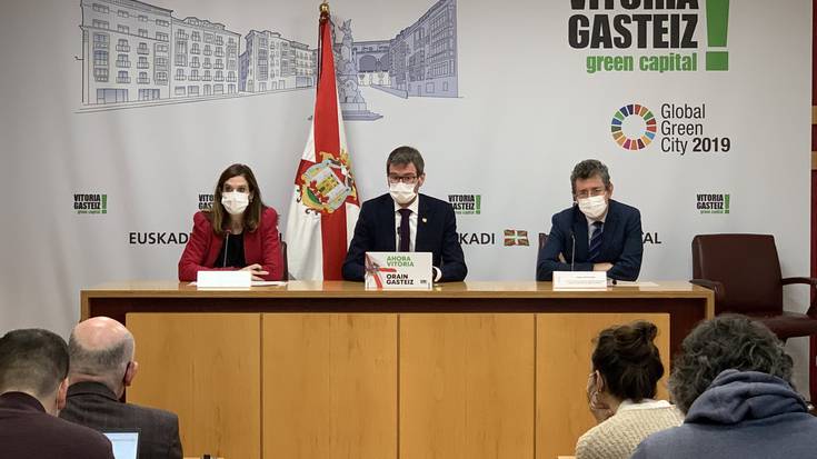 Elkarrekin taldearekin 410,9 milioi euroko aurrekontu akordioa lortu du Urtaranek