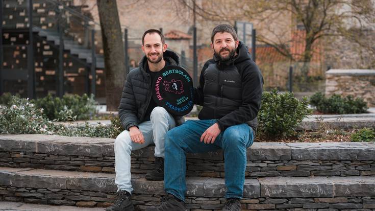 "Datorren bertsolari gazte talde handi horri jaten eman behar zaio"