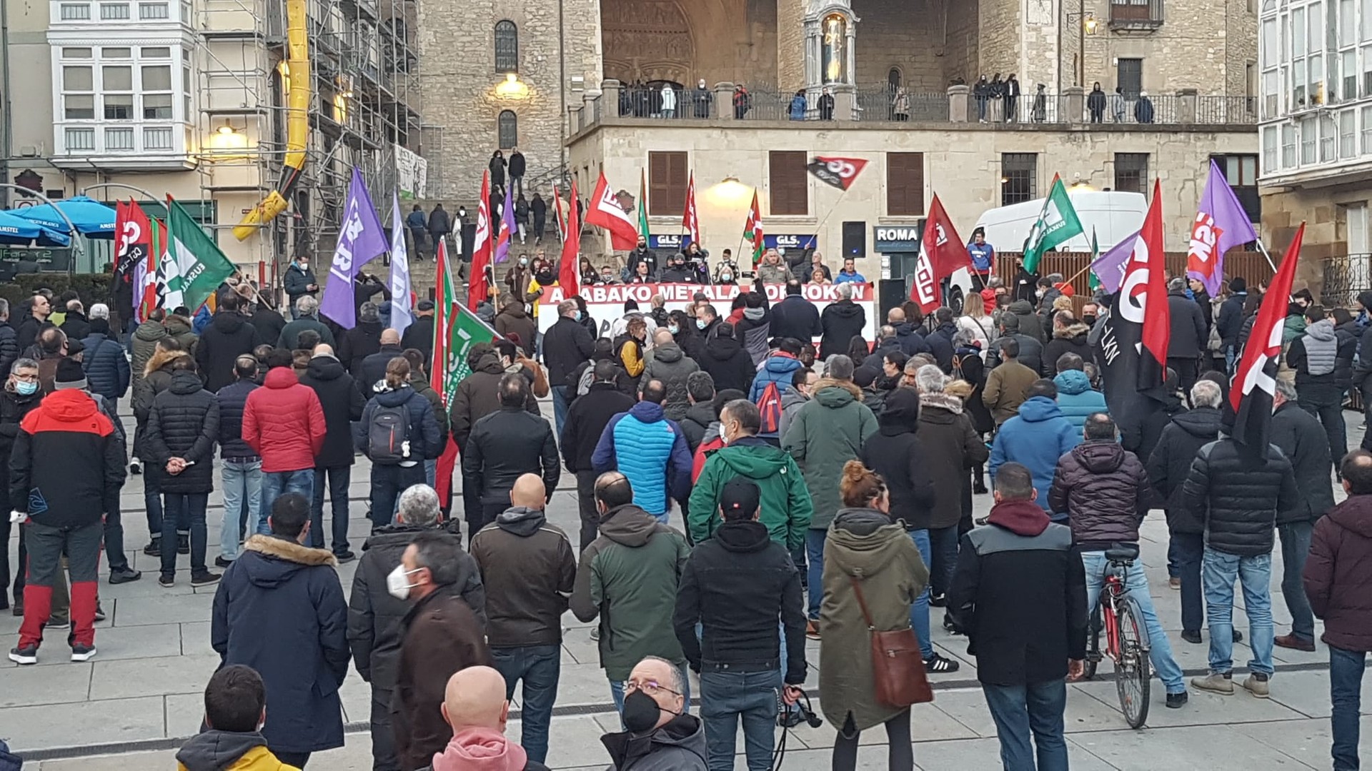 Arabako metalak grebara joko du maiatzeko hiru egunetan