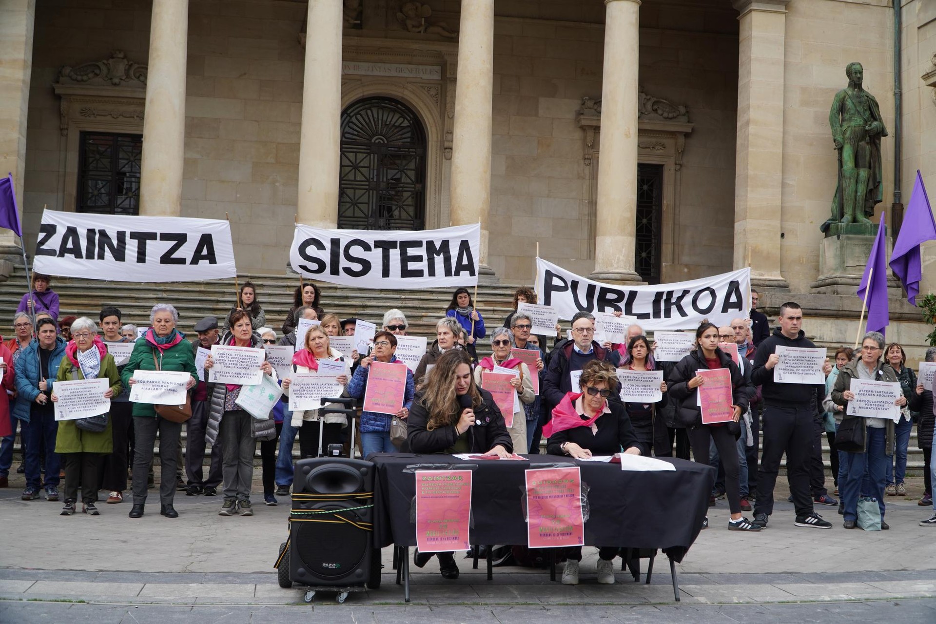 Zaintza sektorean aldaketa errealak eskatu dituzte 124 eragilek