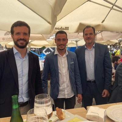 Gazte bat atxilotu dute PPko kide bati eraso egitea leporatuta