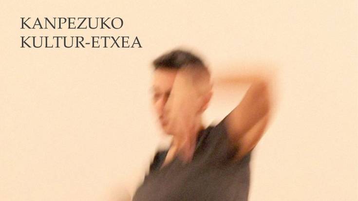 "Belarriprest, nire lehenengo sortzelana euskaraz" Amaia Bonorekin