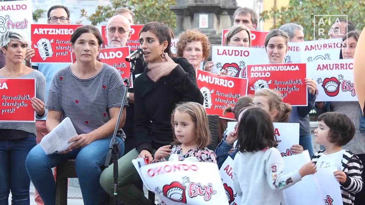 Sei mila aiaraldearren aho eta belarriak aktibatu nahi dituzte, euskararen alde