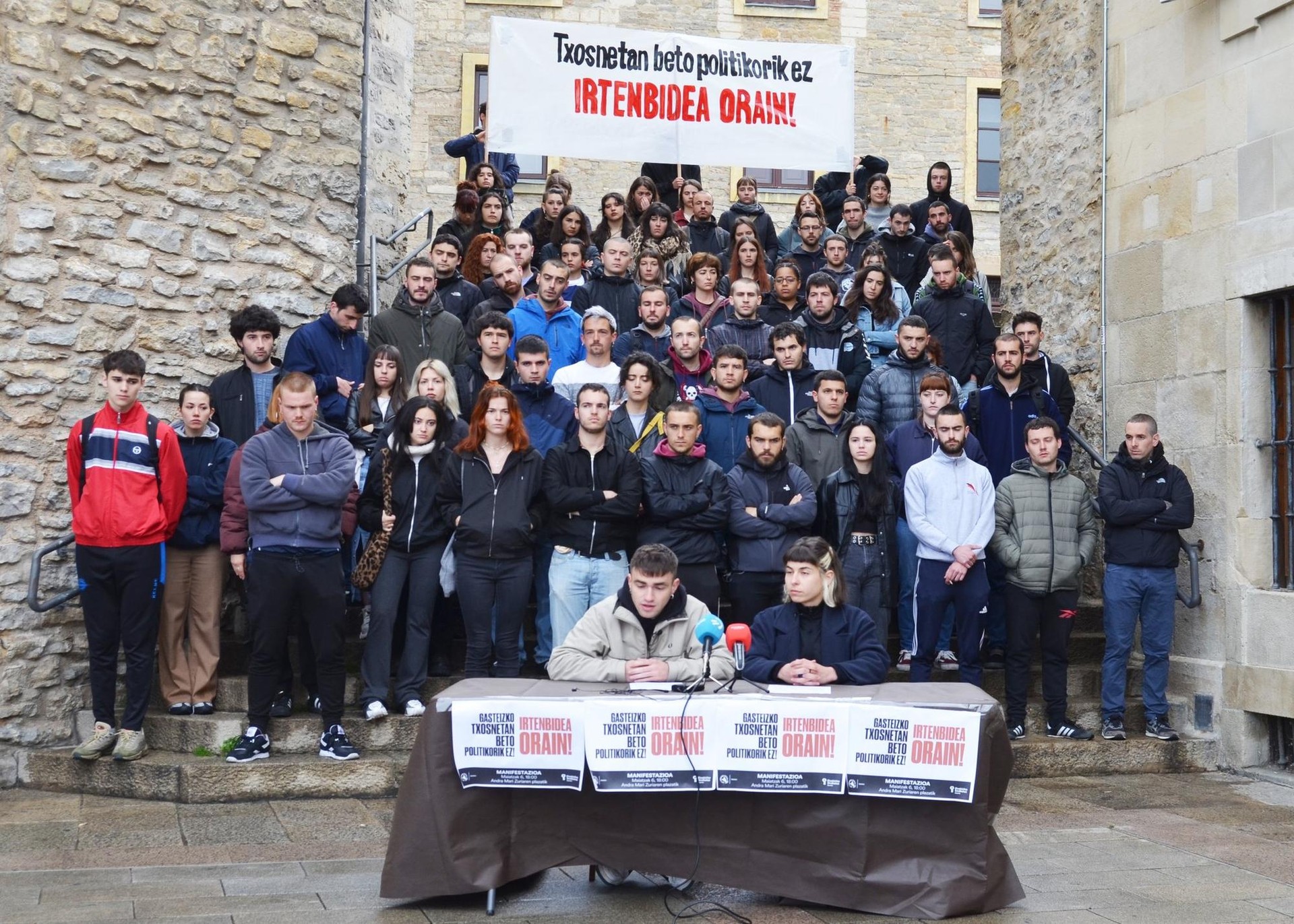 Mugimendu Sozialistako eragileen parte-hartze eskubidearen alde