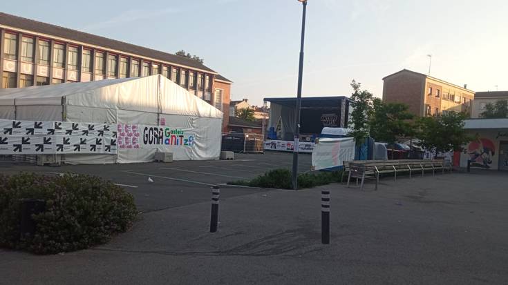 Olarizuko lantegietan bizi direnentzat laguntza instituzionala eskatu dute