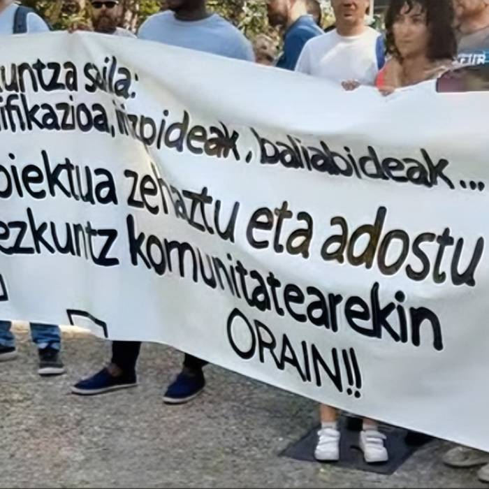 Adurtza Ikastolak eta San Ignaciok kezka agertu dute fusioaren aurrean