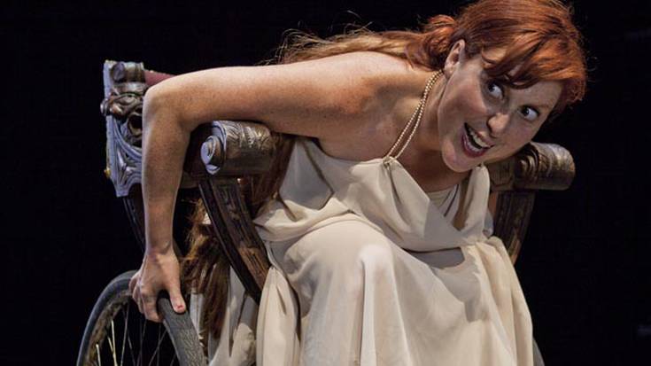 Antzerki sortzaileei bultzada emango die Zubik