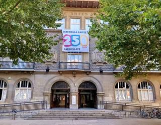 Euskaratzeko atarian da Gasteizko Arte eta Lanbide Eskola