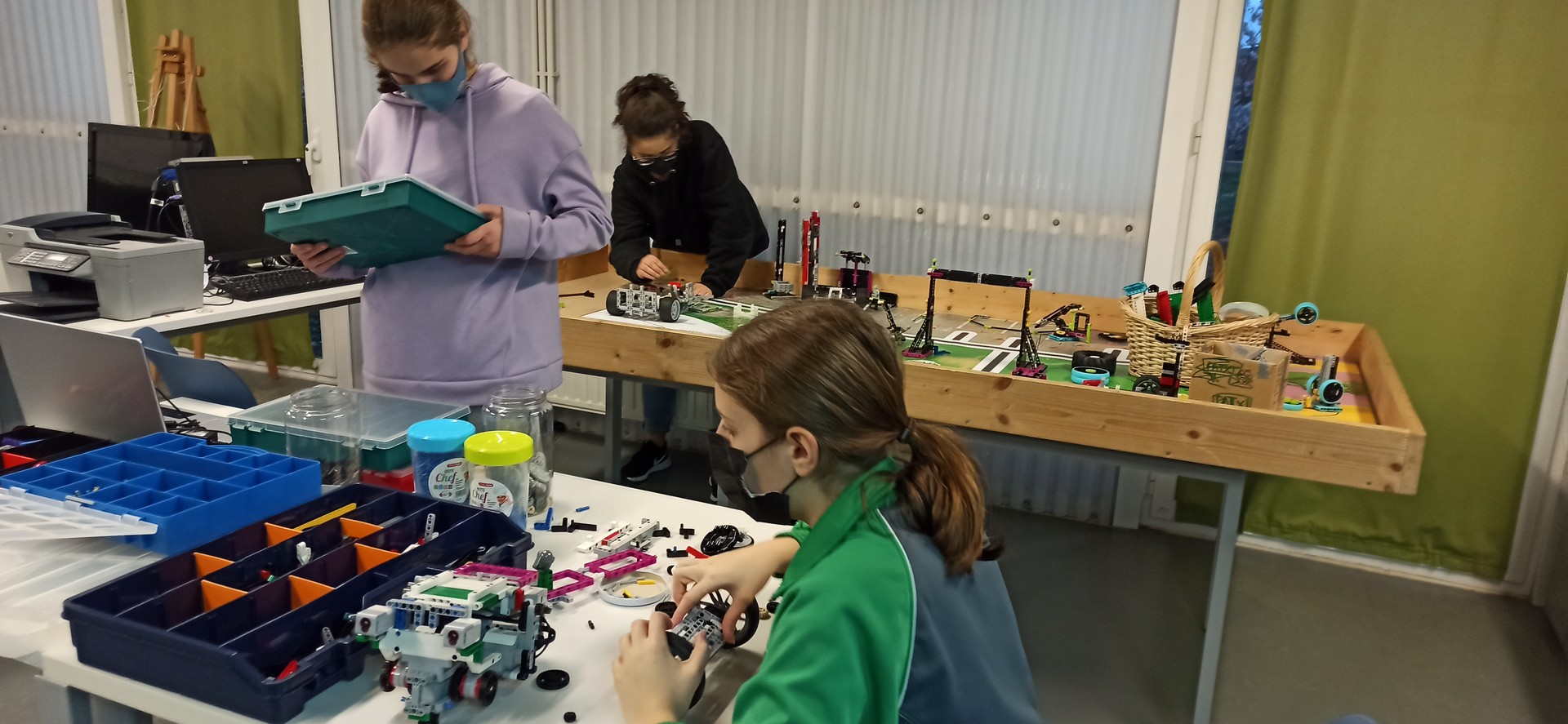 Burguko hiru talde, First Lego League txapelketara