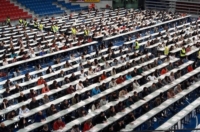 GOFEko Enplegu Publikoaren 2017ko Eskaintzarako izen-ematea, bihartik zabalik
