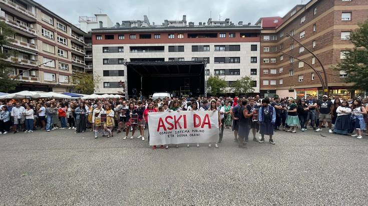 Laudioko Udalak gaitzetsi du herritar bat zendu izana ZIU mugikorrean medikurik ez egoteagatik