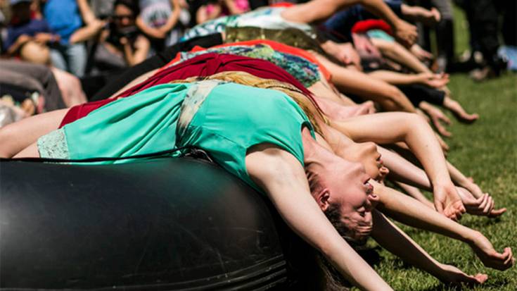 Artea eta kalea, bat eginik