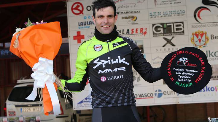 Erretiroa hartuko du Ruiz de Larrinagak